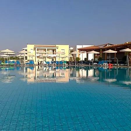 أكتيا بيتش فيليدج منتجع أيا نابا
